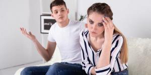 당신이 데이트하는 남자가 독성이 있다는 11가지 징후: 관계의 위험 신호